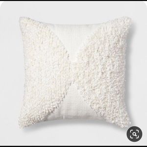 Throw pillow